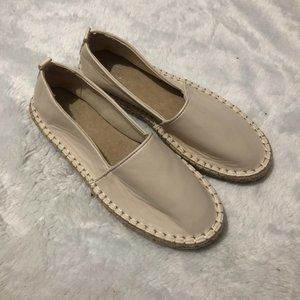 Womens Cream Shoes. Core Life. Size 8. NEW